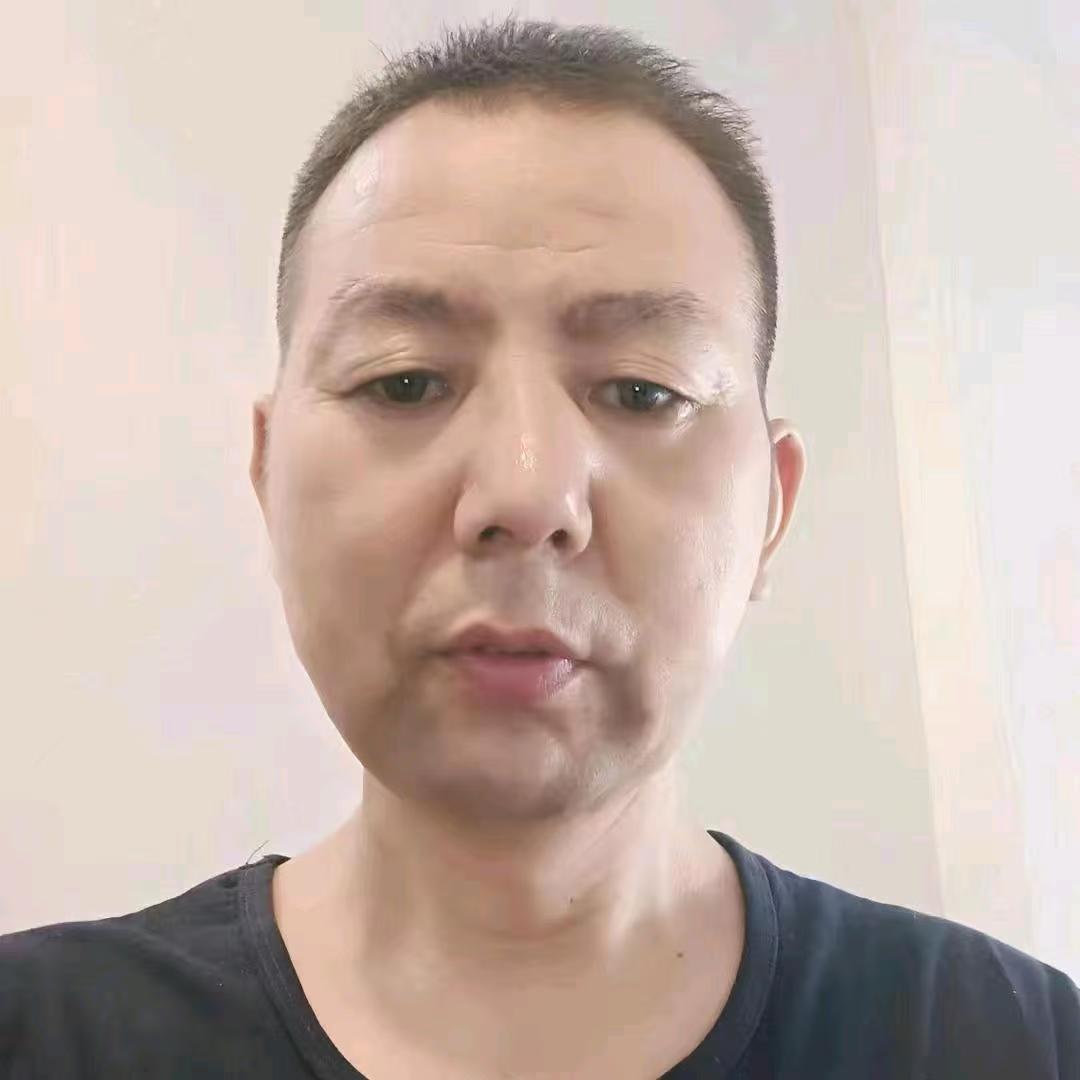 小孟爱唱歌
