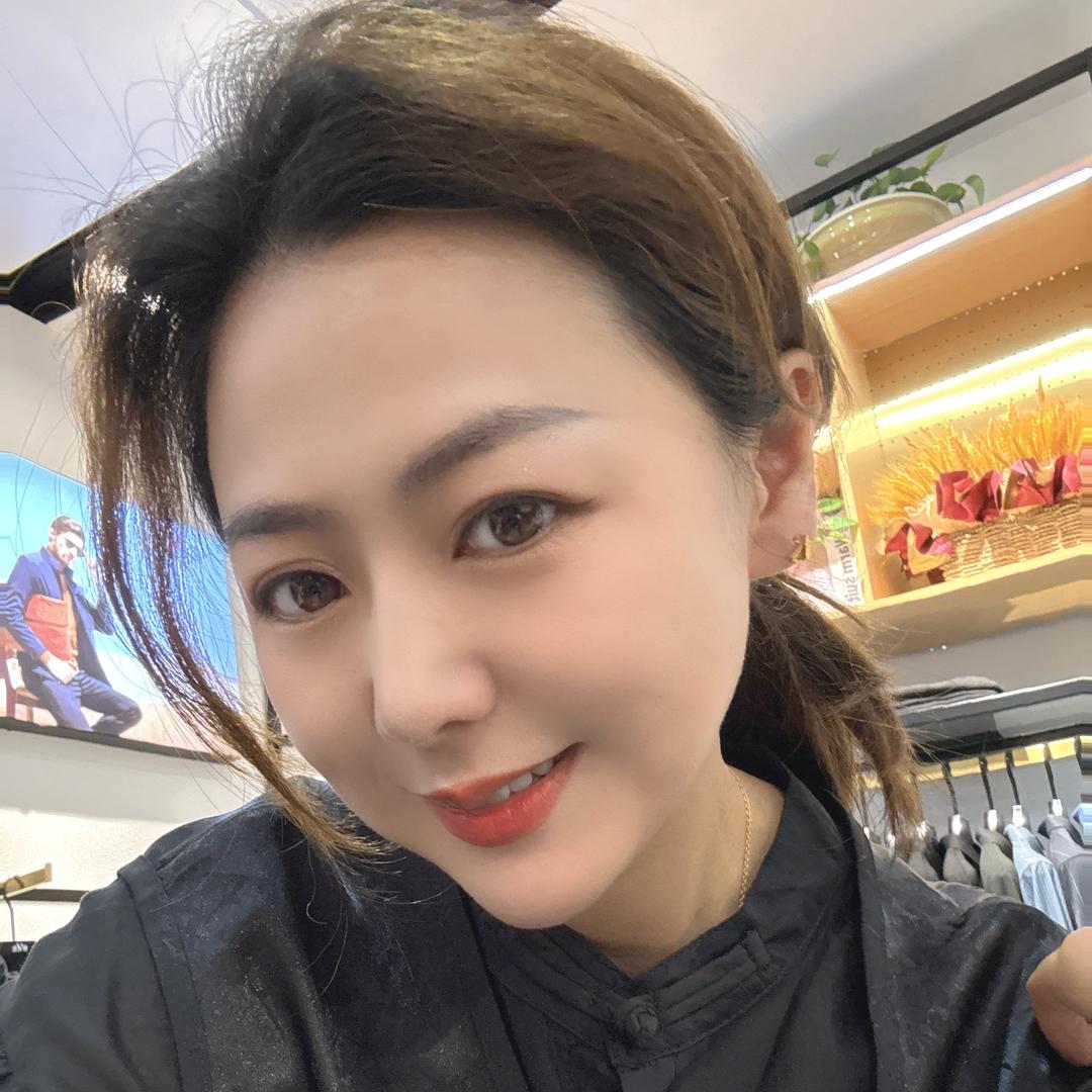 镇安宏华街雅鹿男装 (主理人)佳佳