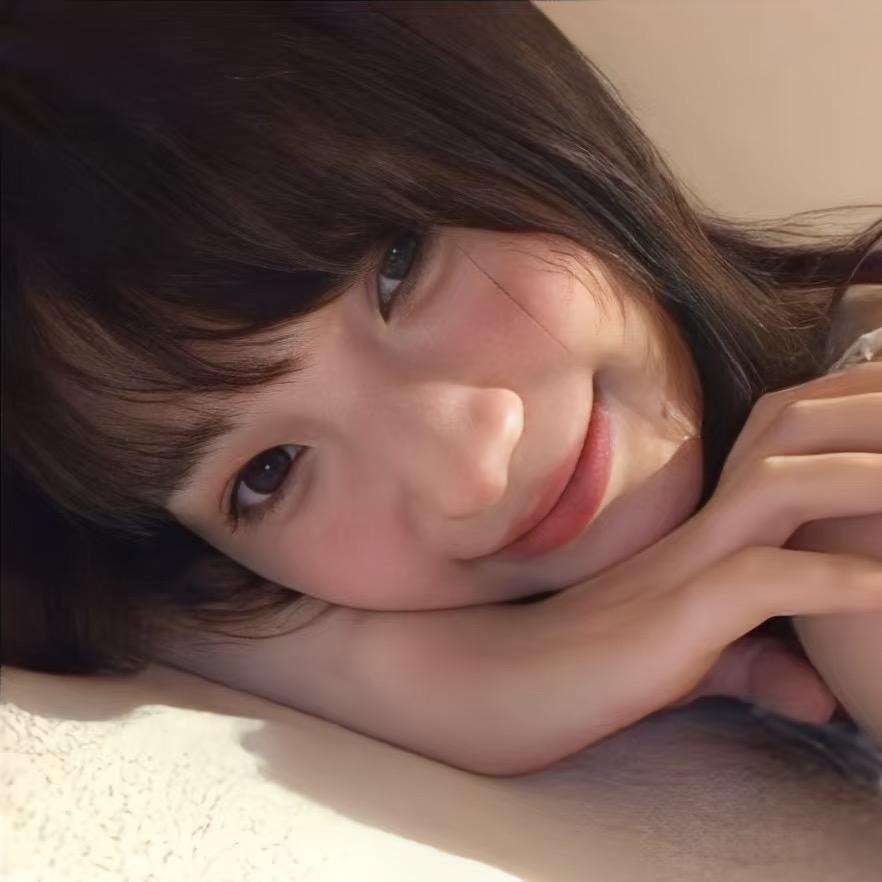 周周.