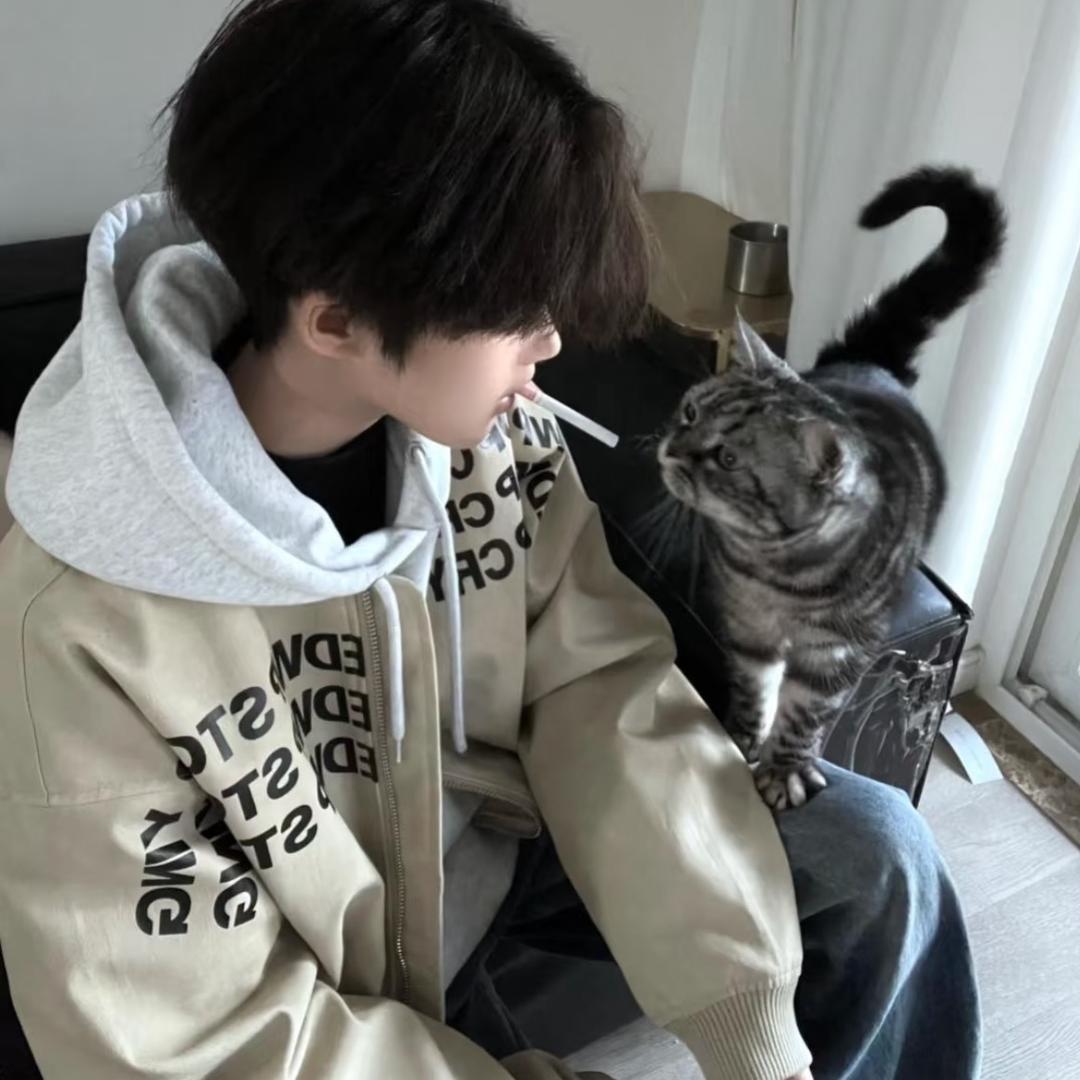刘亦珂琦.