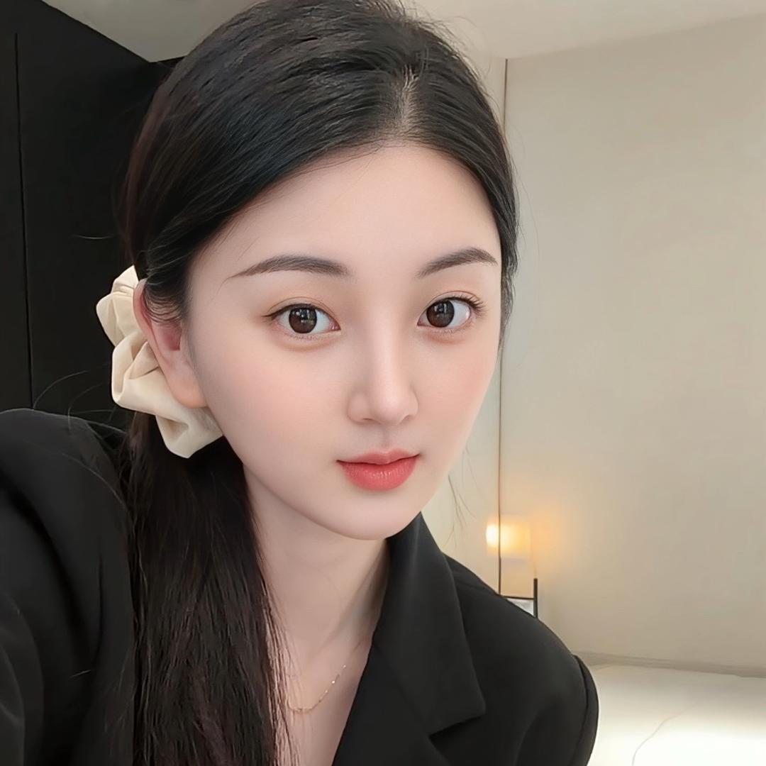 美女也会ᵉᵐᵒ.