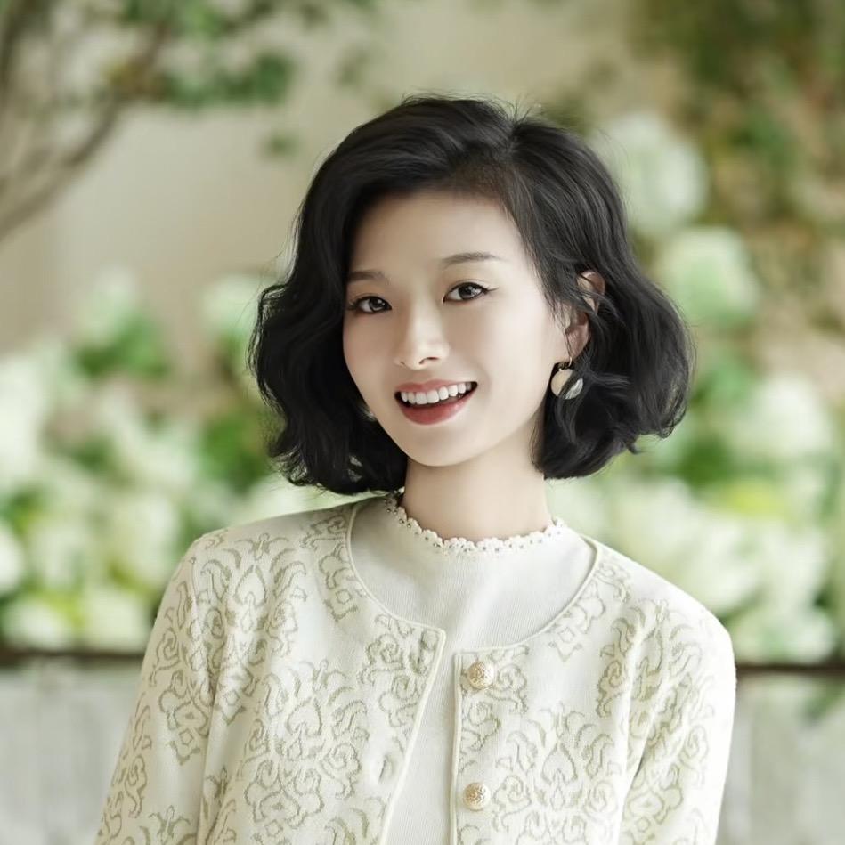 西子高端女装(时尚穿搭)