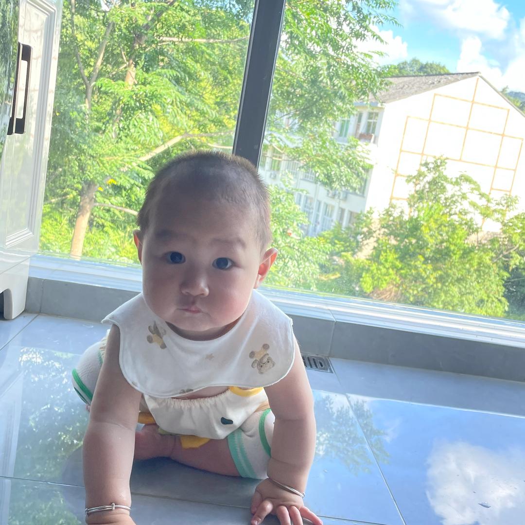 杨哼哼