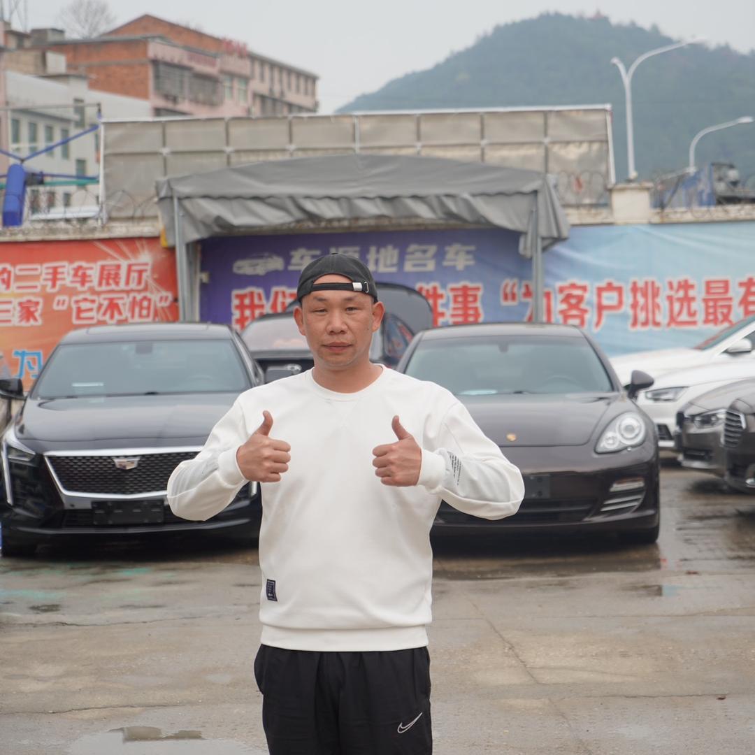 张姆斯玩车(詹姆斯)