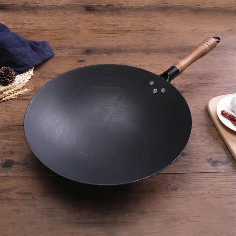 老式生铁锅(铸铁锅)