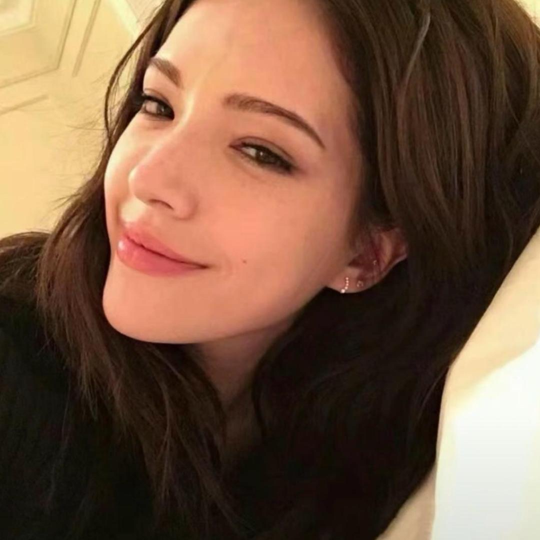 彤