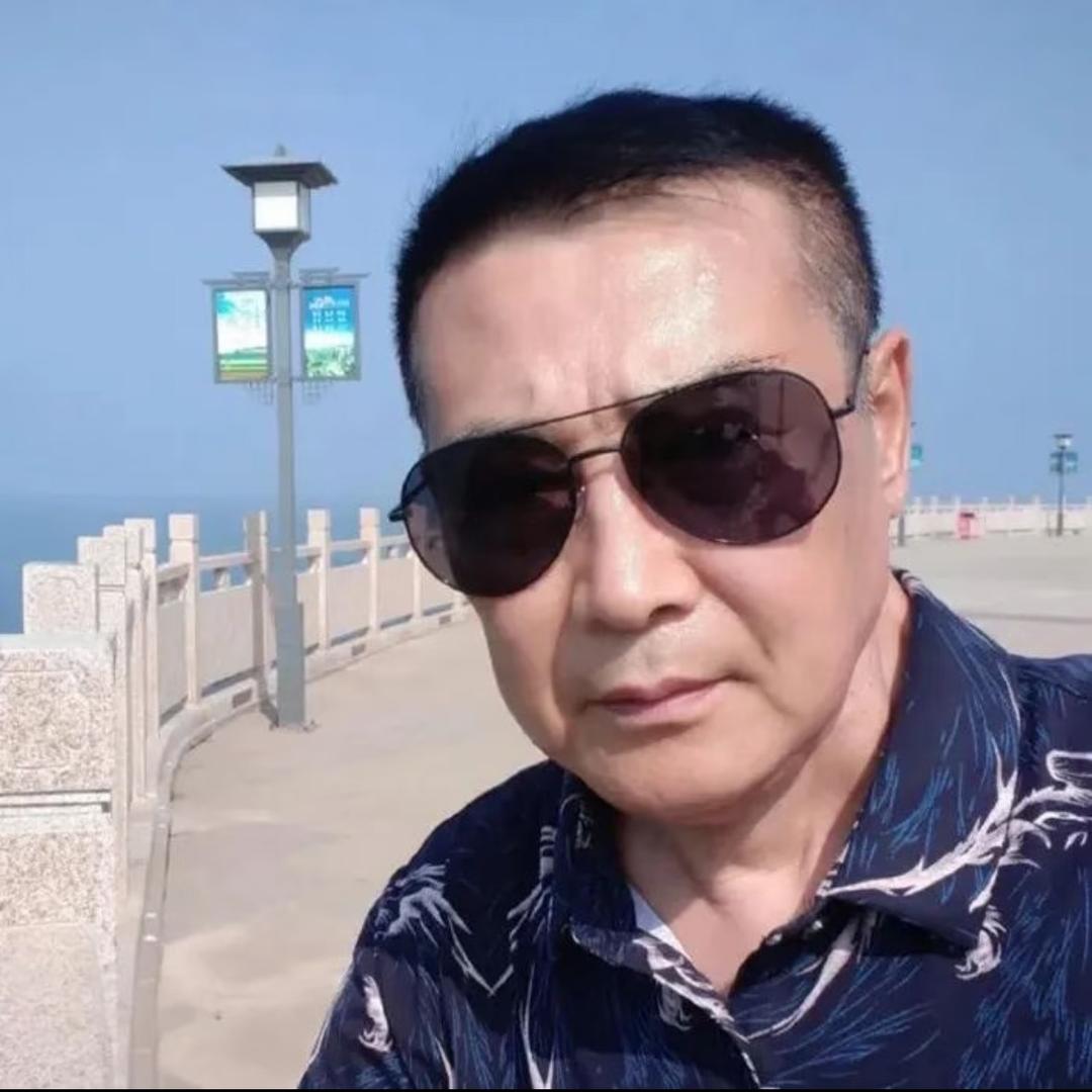 AAA专业塔吊建哥