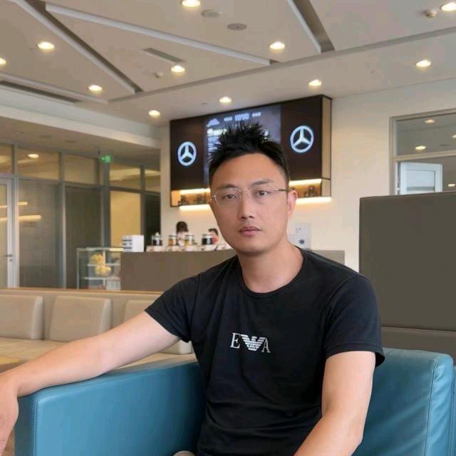 广州亮哥二手轮挖及夹木机
