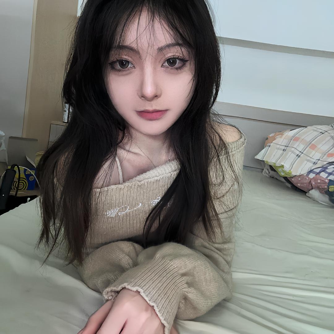 杨浅浅 Fashion Designer