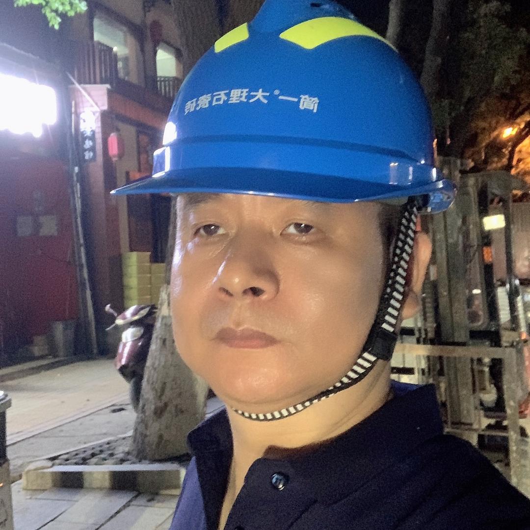 搬砖五哥