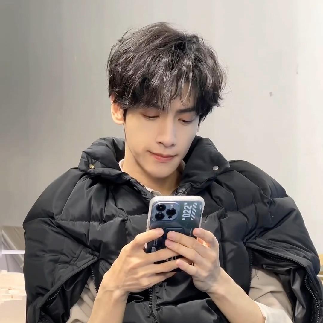小李同学🥳