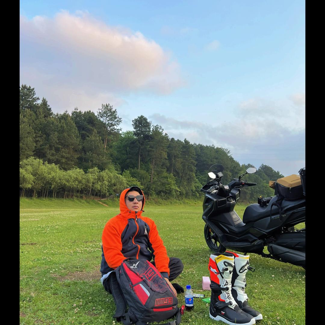 贵州摩摩达机车