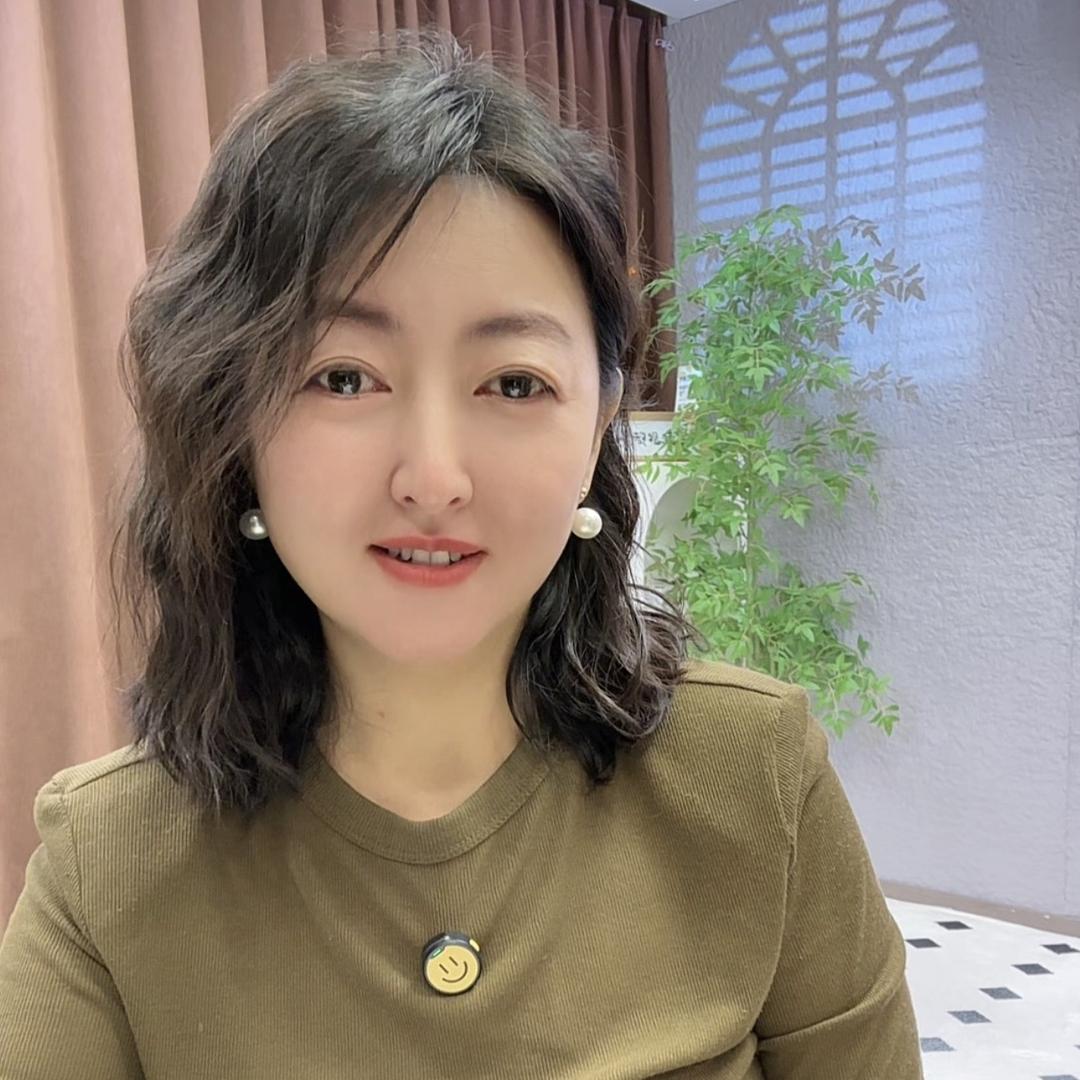 是九月吖～亿隆