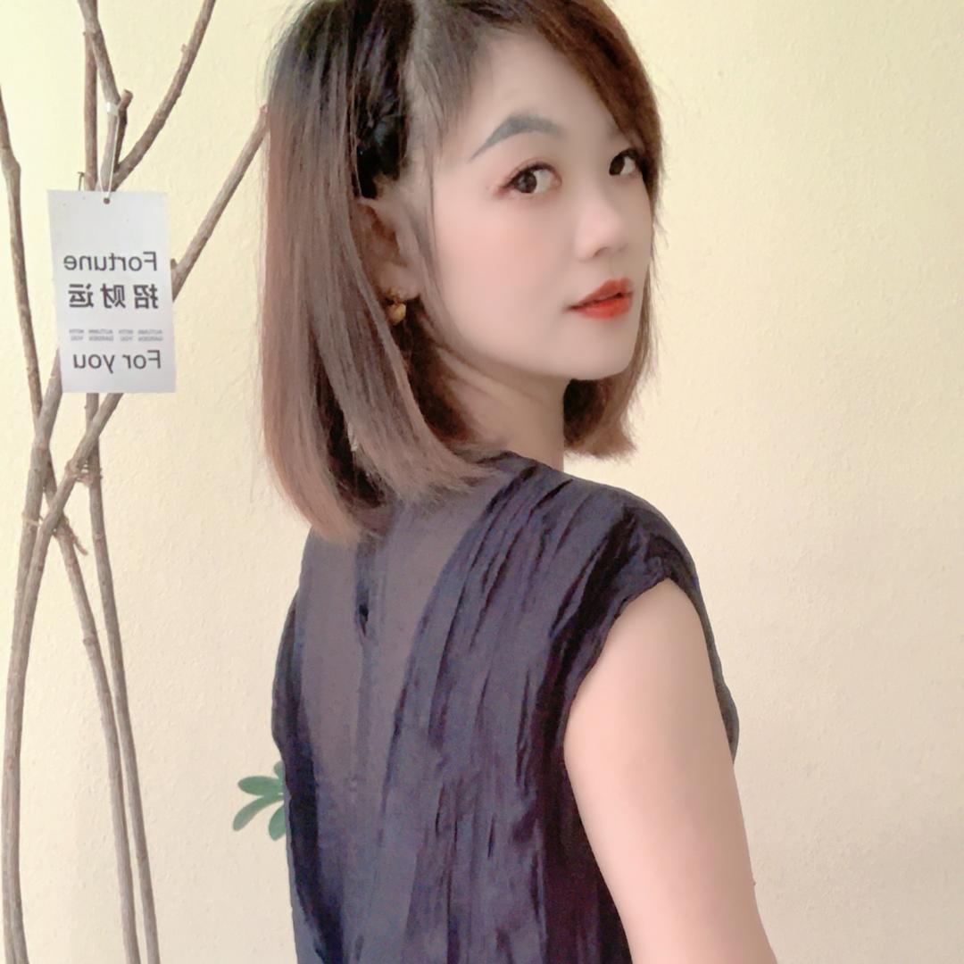 柒月男女装，菲菲