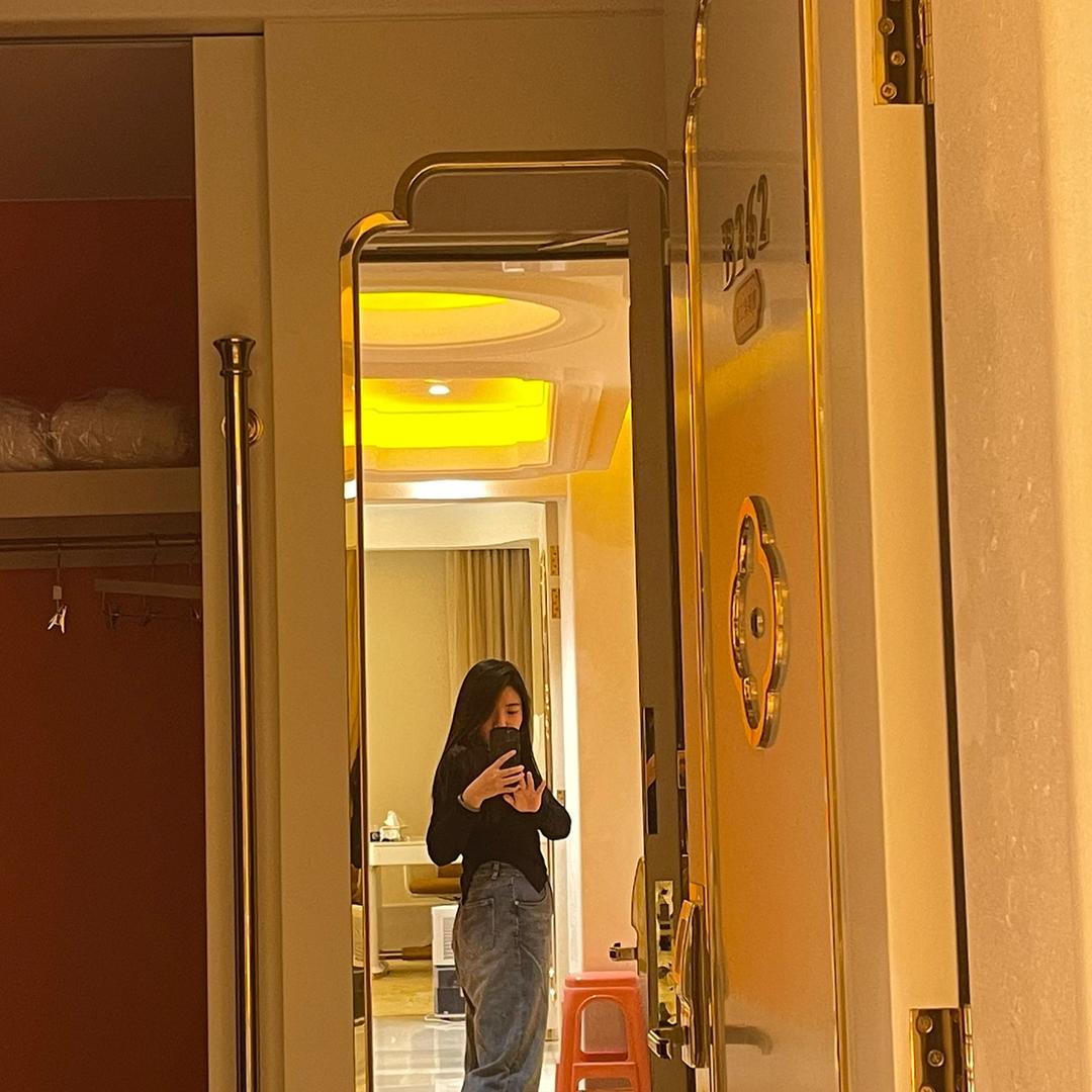 朵拉.