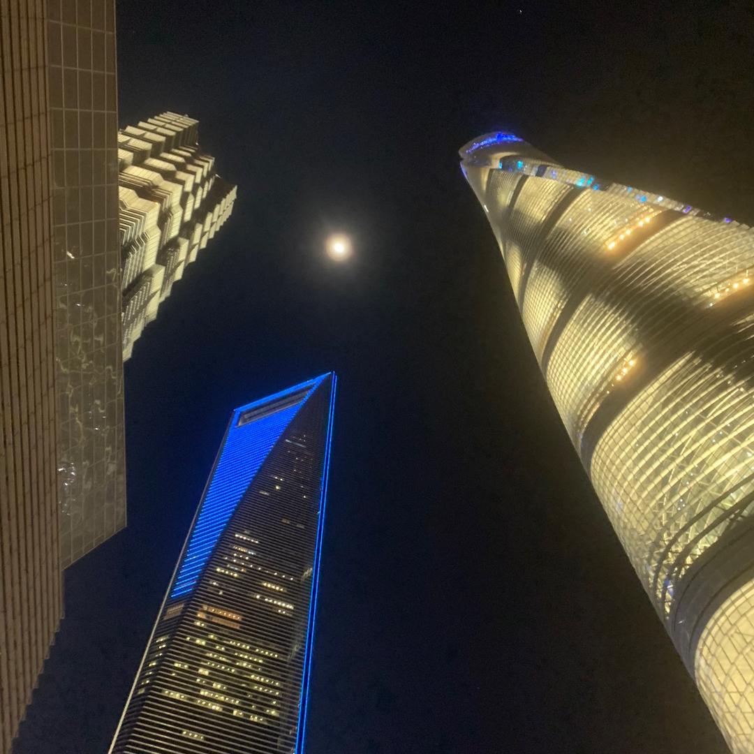 深海蓝天