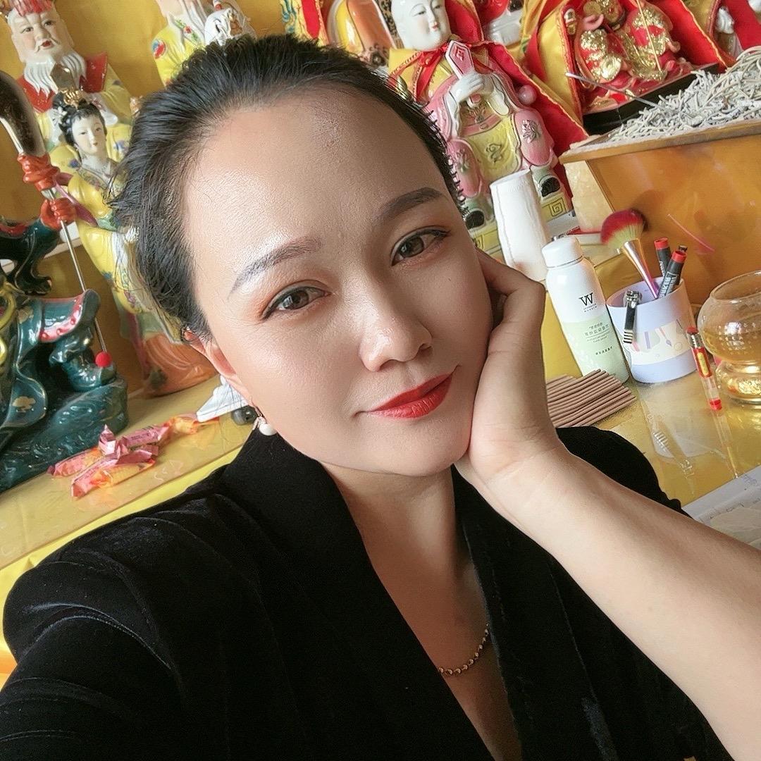 娜娜：