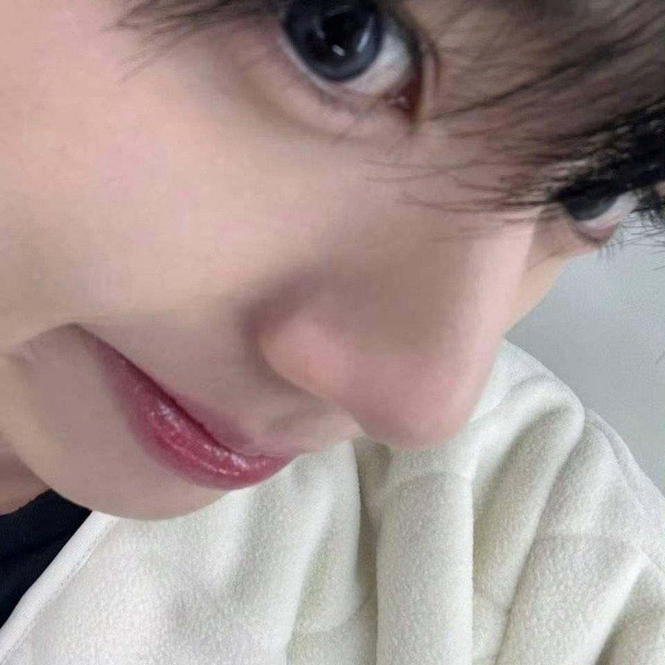 𝑨𝒑𝒓𝒂𝒍.