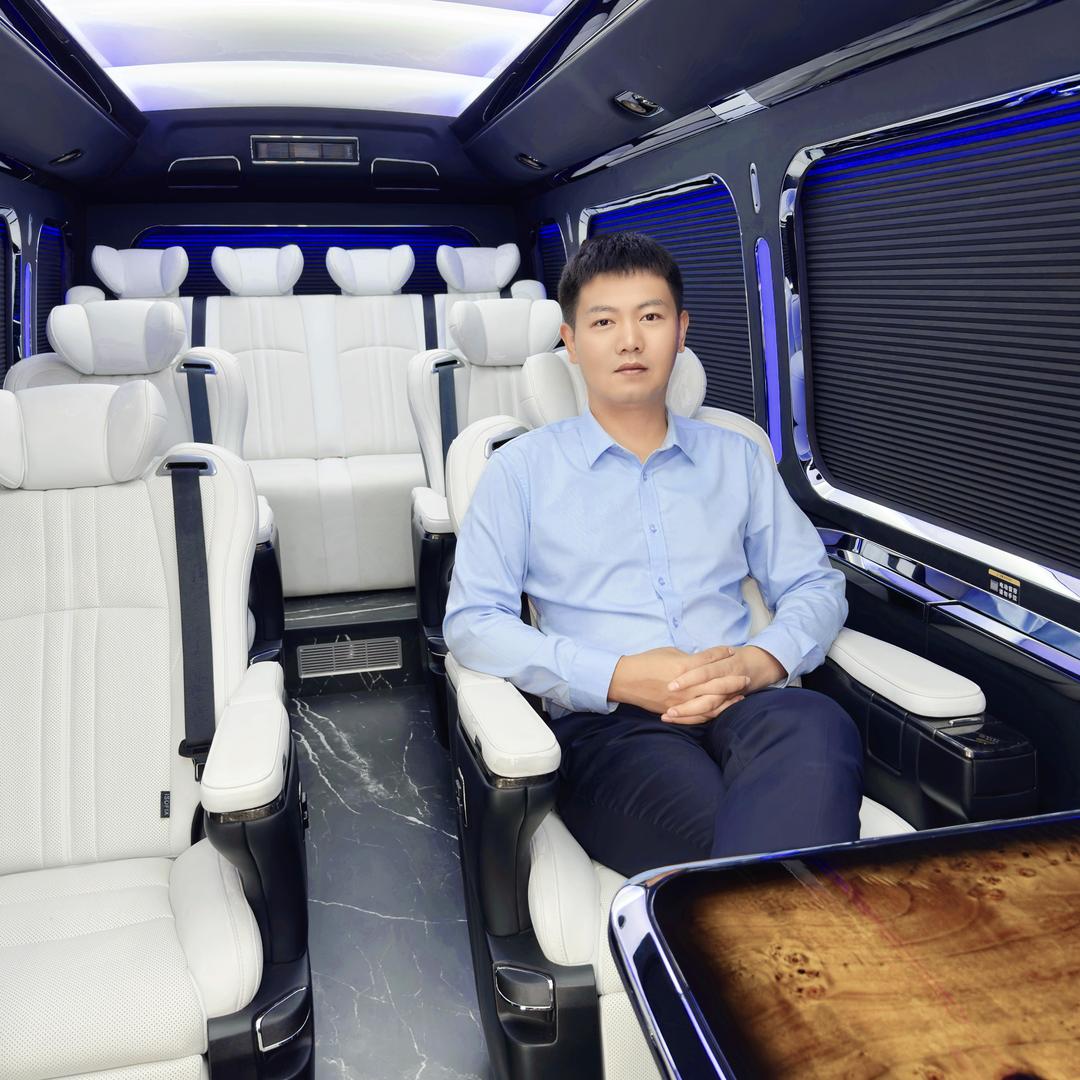 丰田考斯特～丁厂长