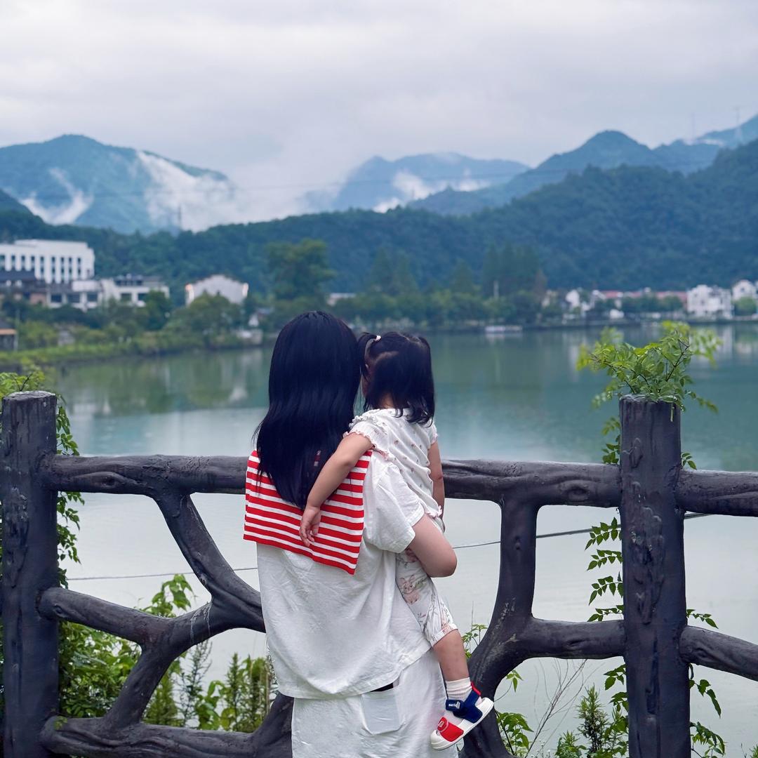 一个达不妞