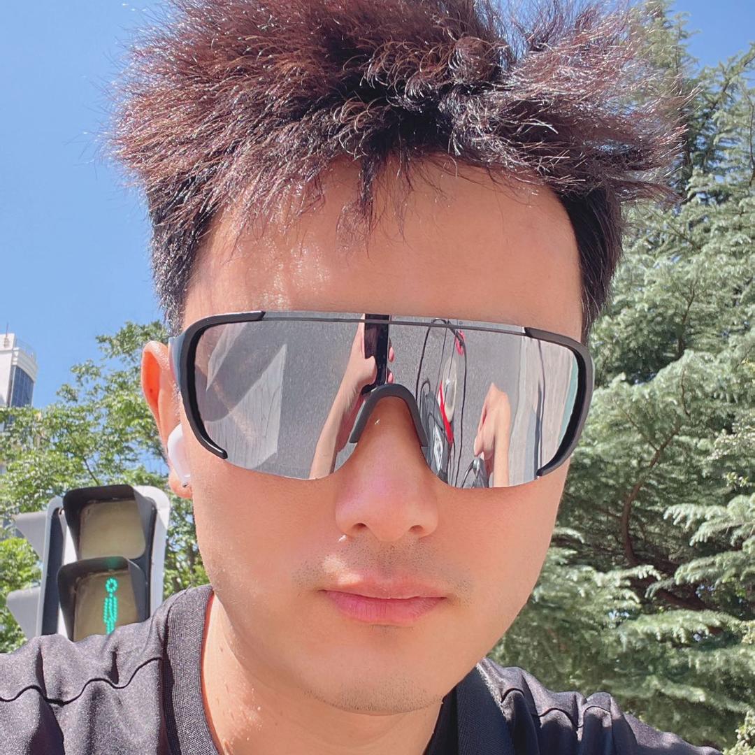 闲不住的李奶昔