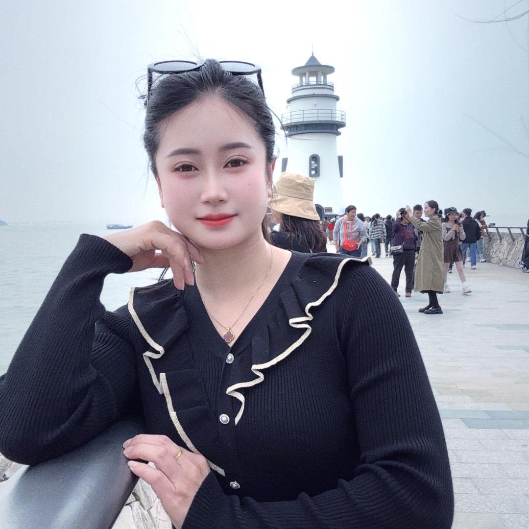 莹莹