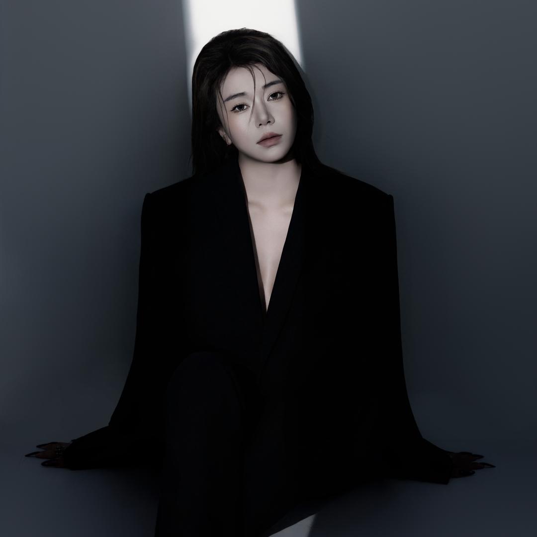 大理巍山慕格婚纱礼服馆创始人莎莎