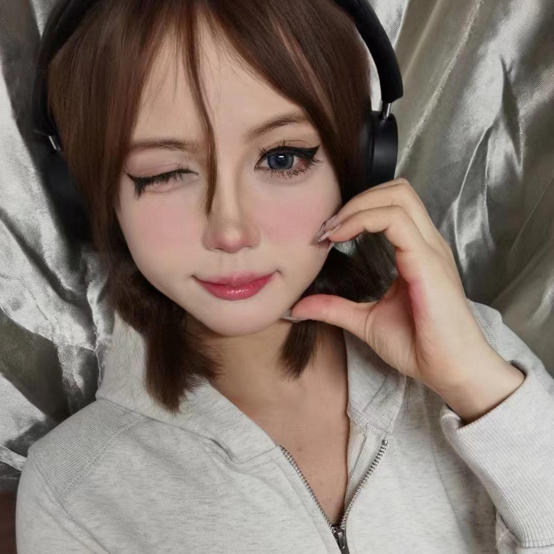 42653773932