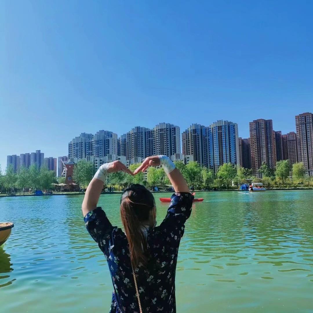 两孩的妈