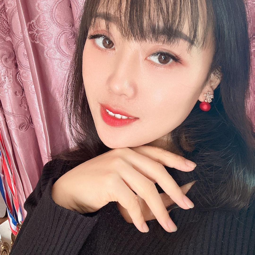 Ms Jiang