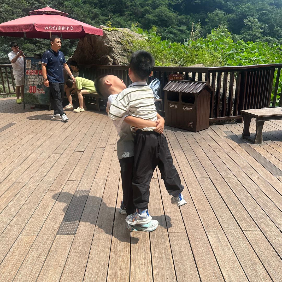 吸金小能手
