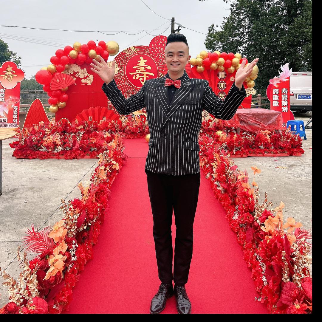 辉歌歌