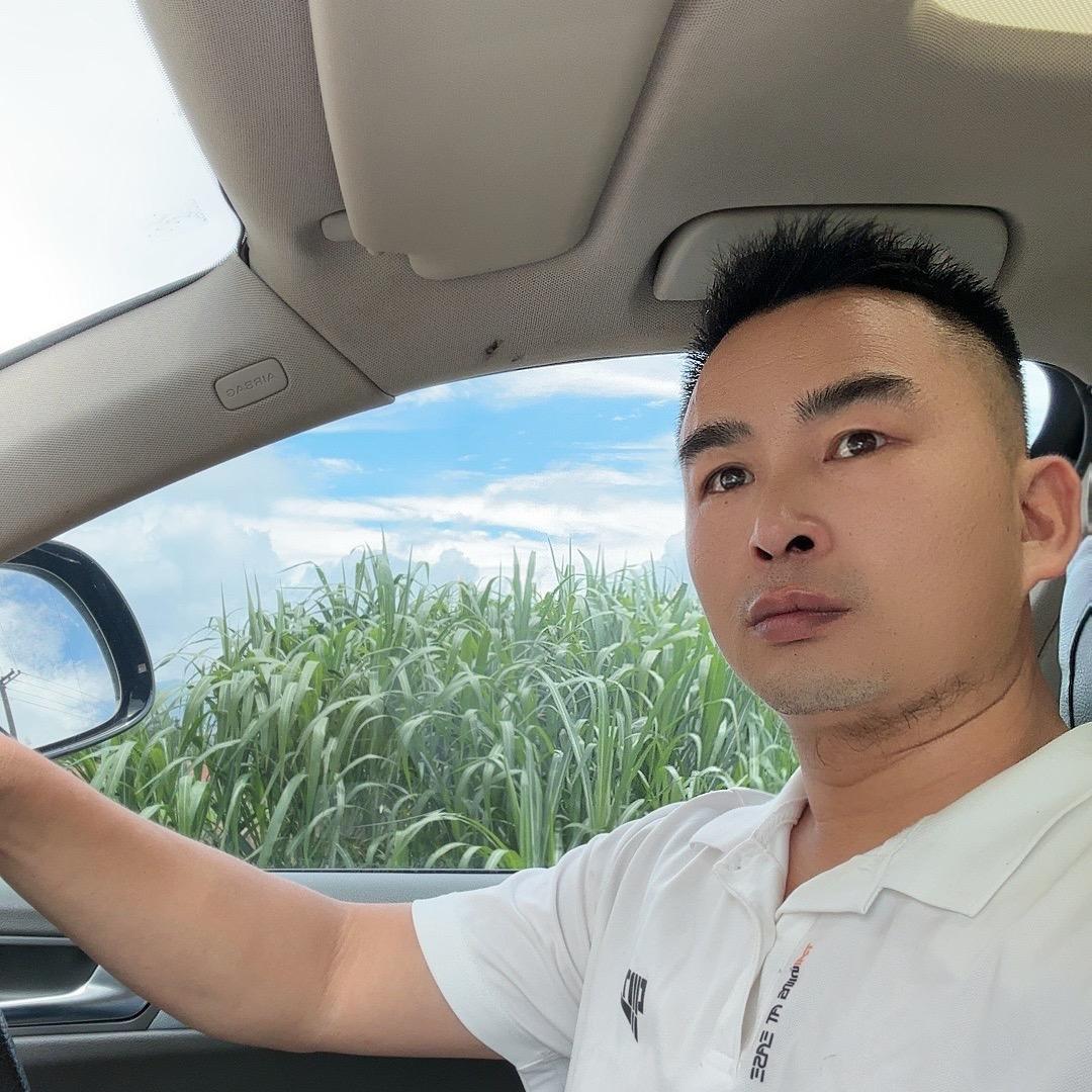 （吴大炮）广南啟贵汽车贸易有限公司