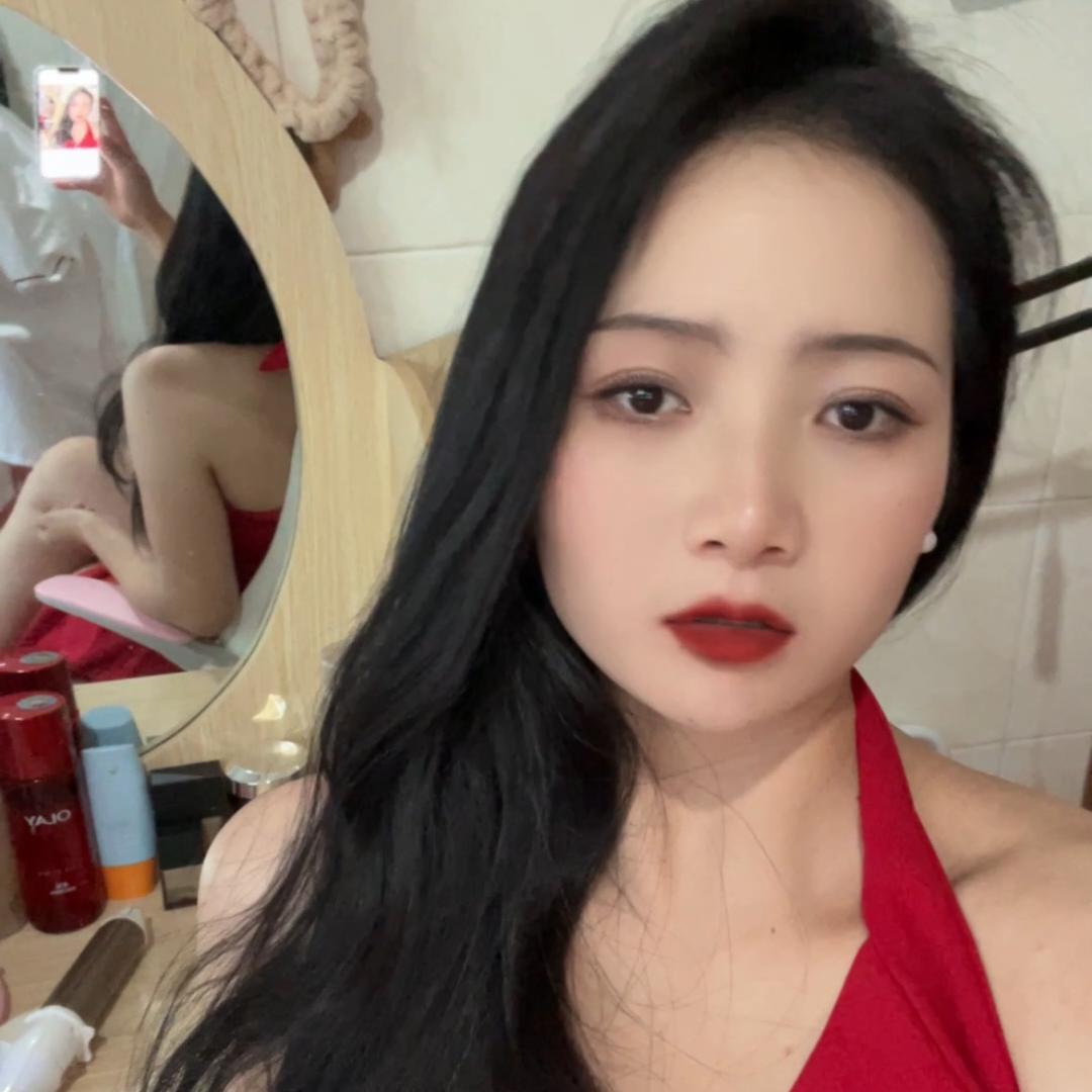 珊珊.