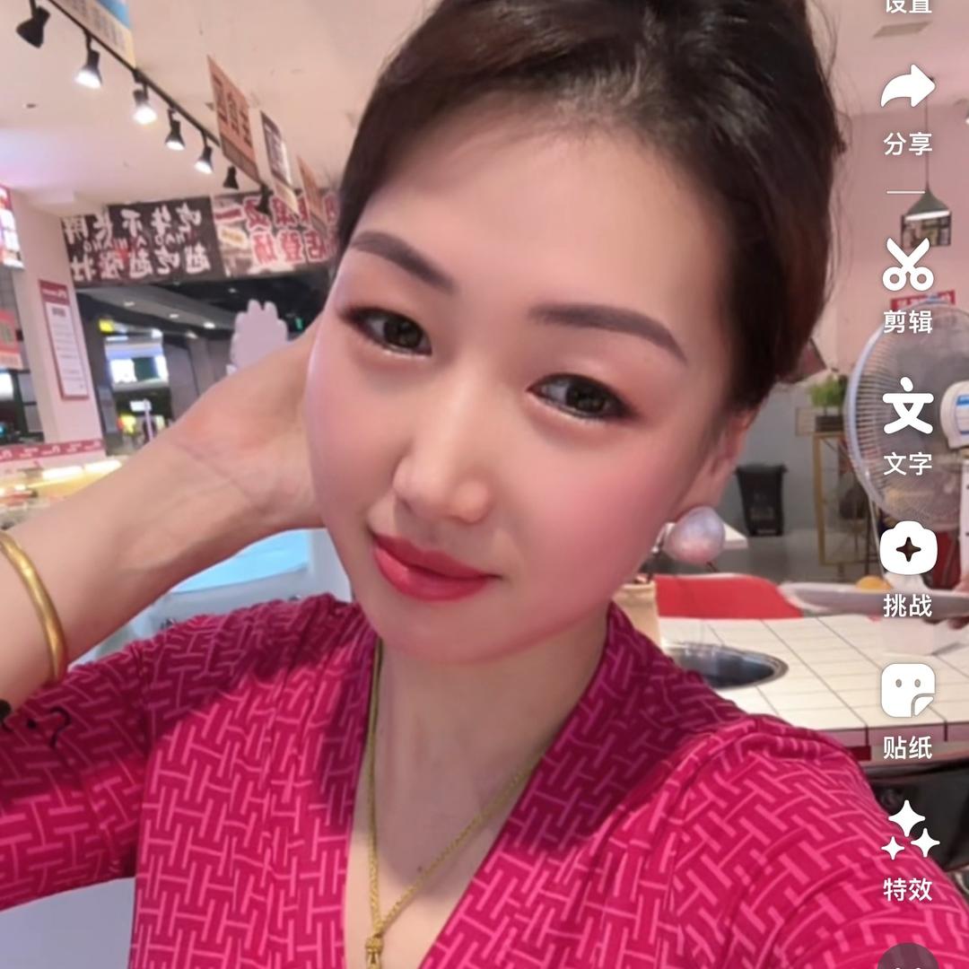 鹿邑 萱萱