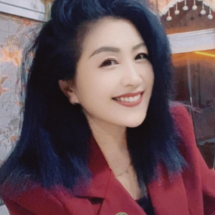 葉利亚 女郎
