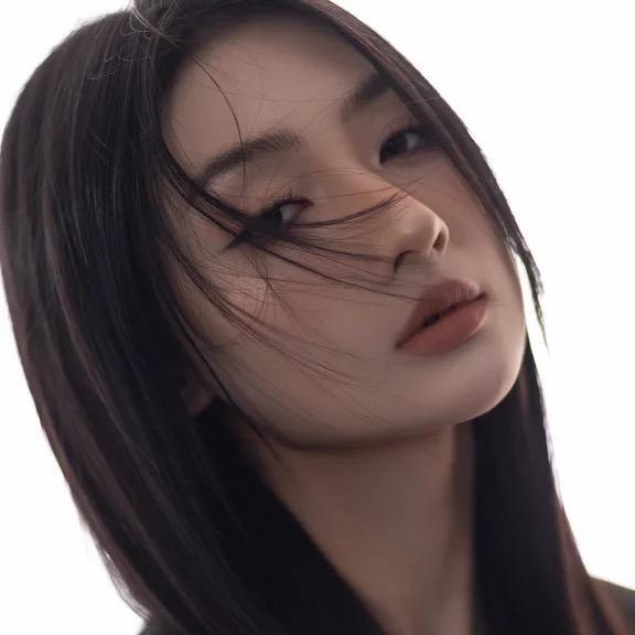 花玥_