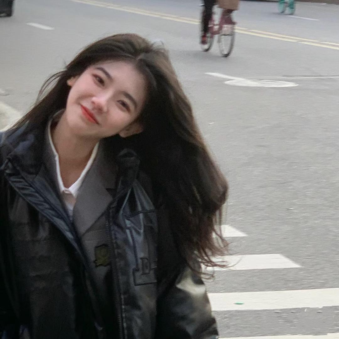 乌漆嘛黑。
