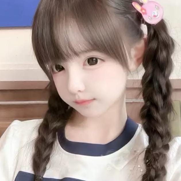 嘴比心笨