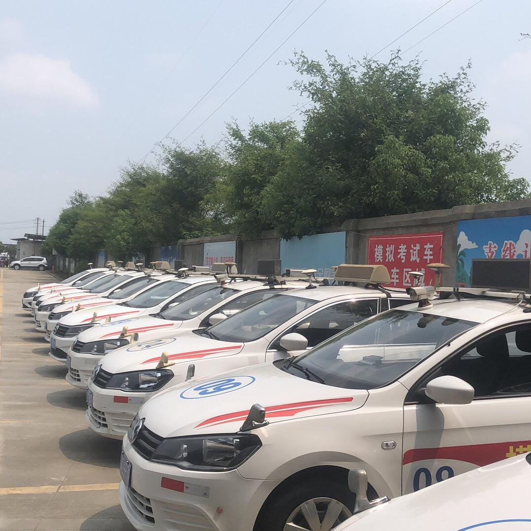 长青驾校邓师傅