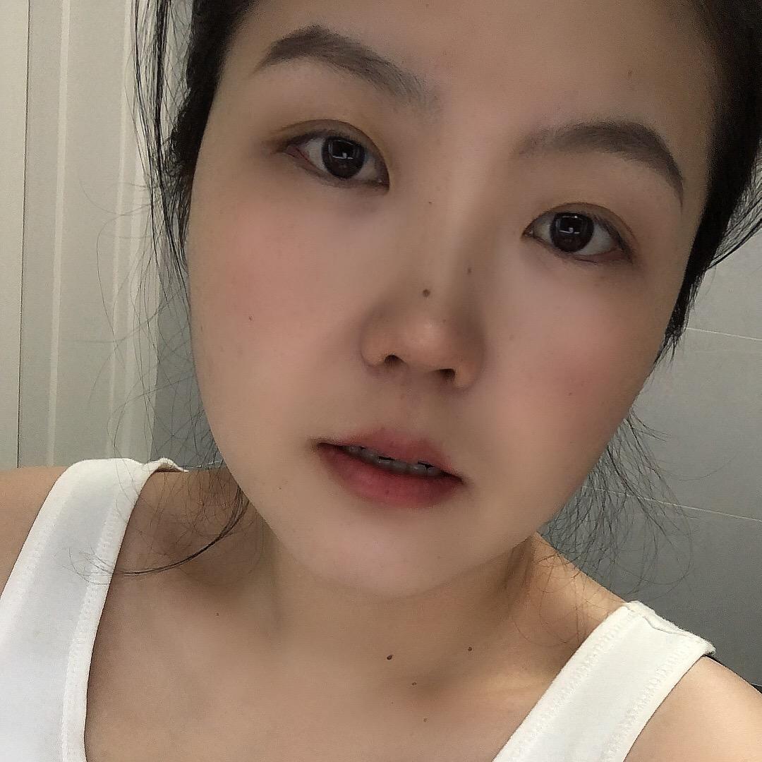 王琪女士