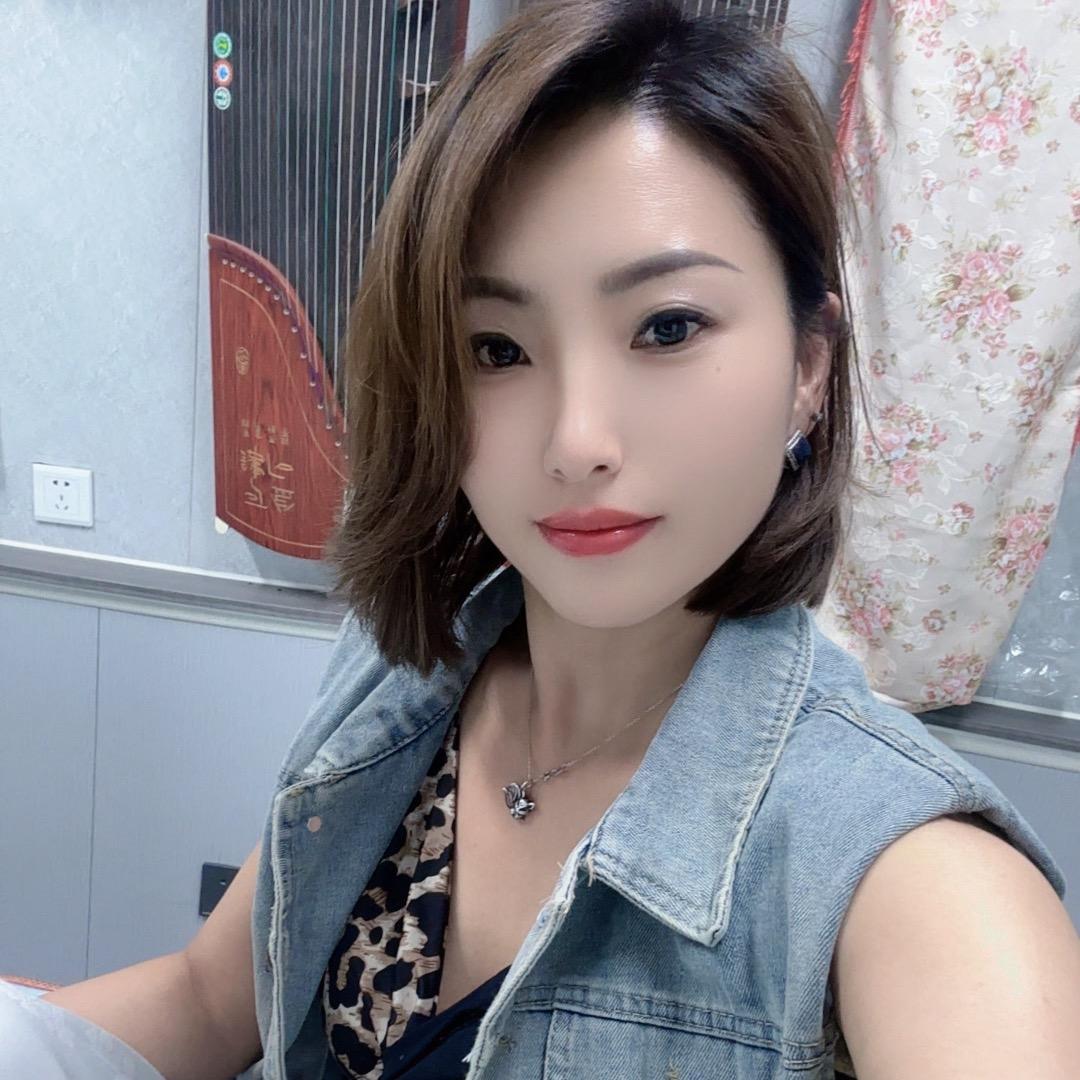 带刺的玫瑰🌹