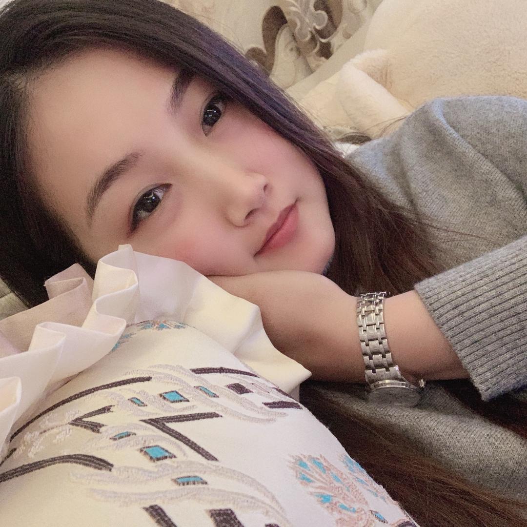 宁宁.