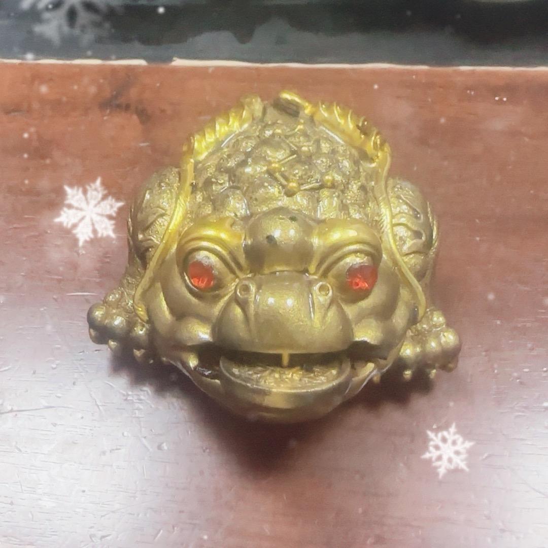 团饭。肚子饿得咕咕叫