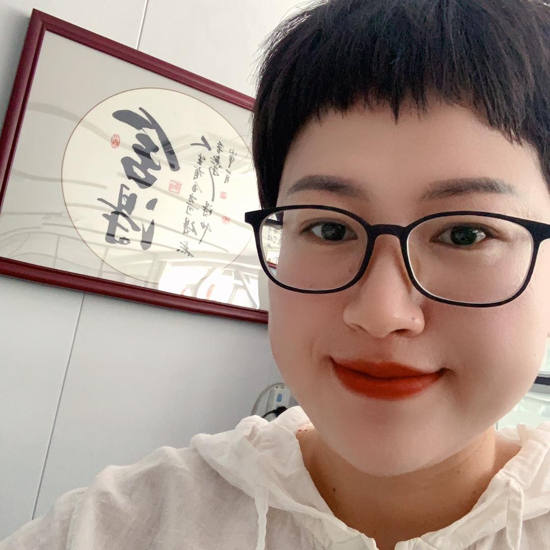 华姐进口小汽车