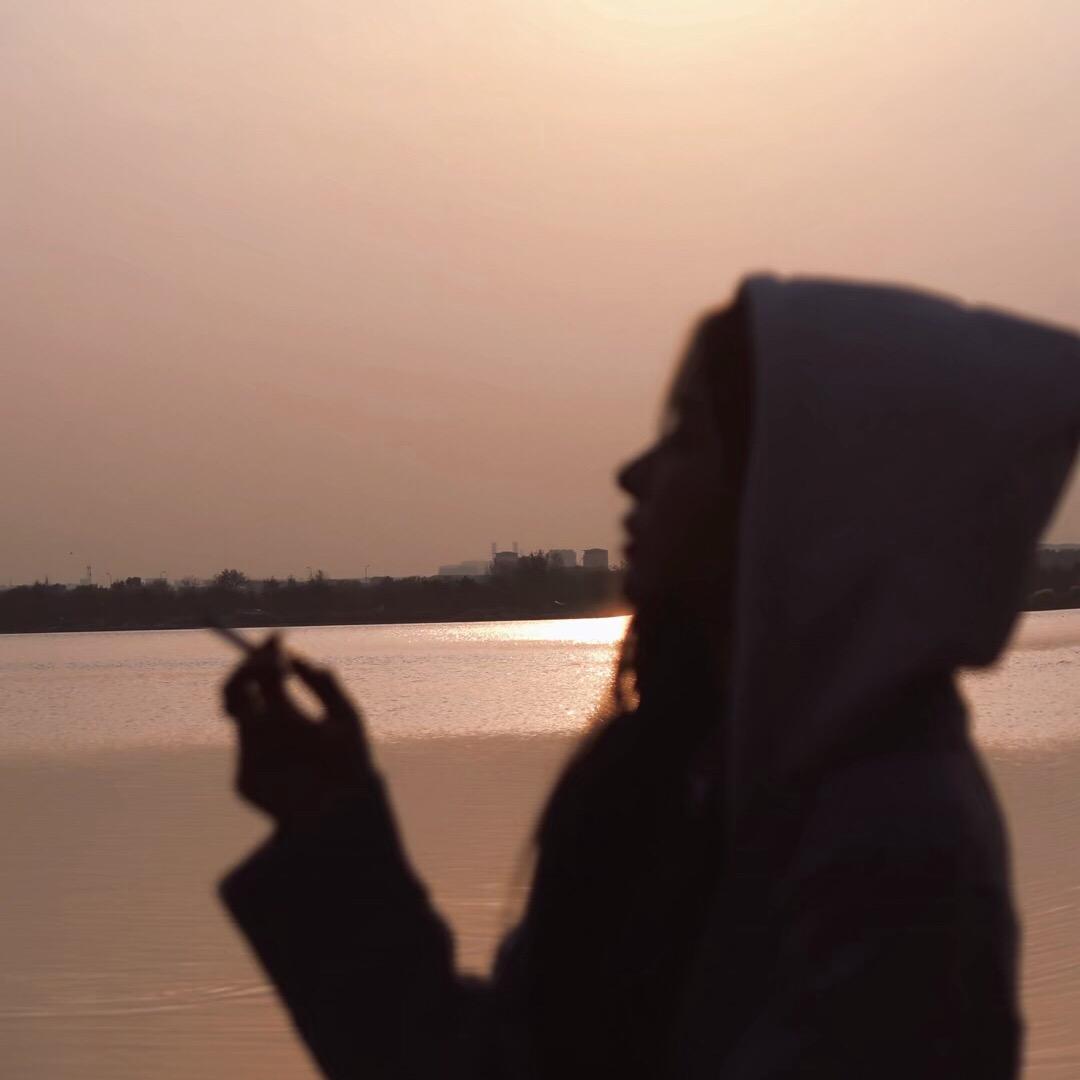 忘记那瓶冰红茶