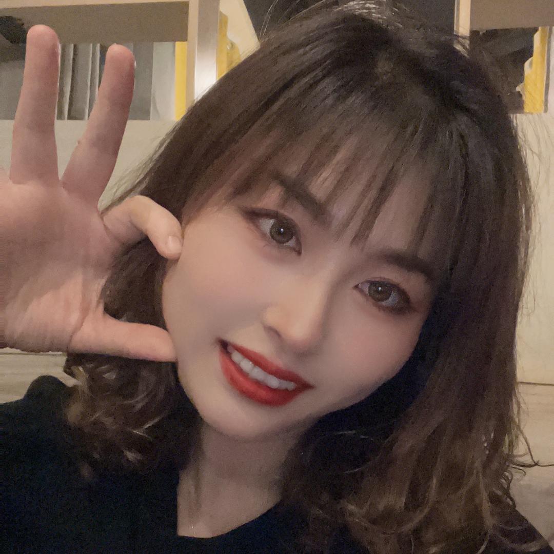 休尚百度女装营山英子