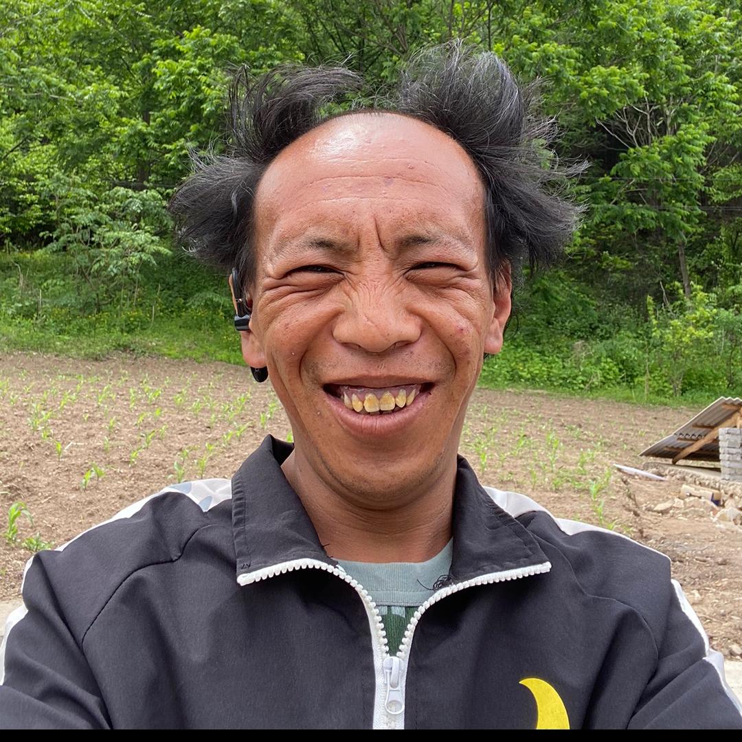 二哥天生(兄弟大院）