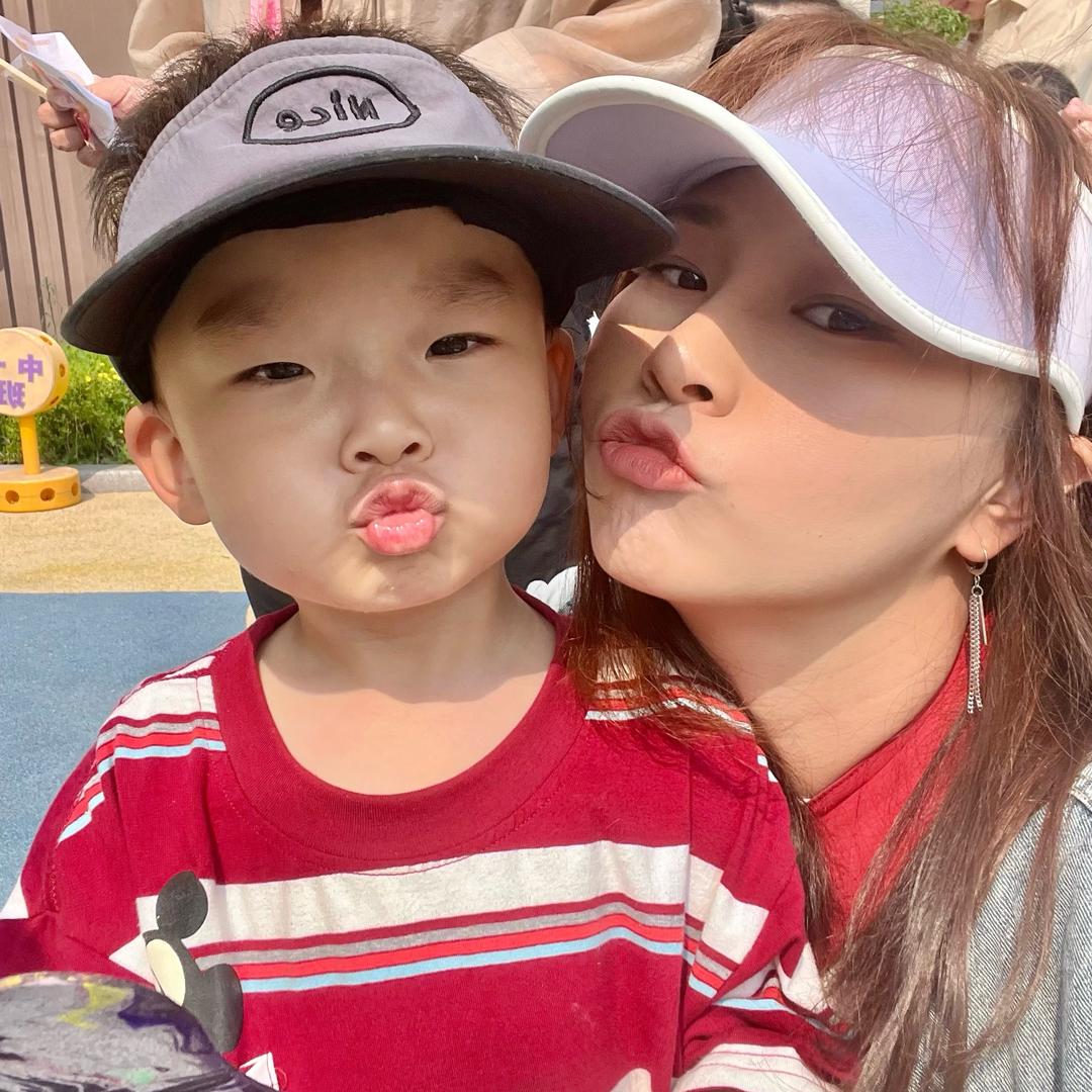 爱分享的小白姐