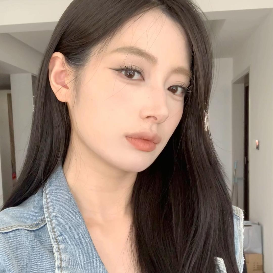 秀贤呀(教大家化妆版)
